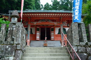 青岸渡寺・大黒天堂