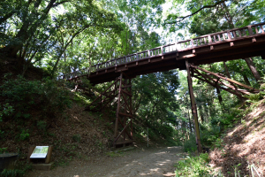 滝山城・本丸への木橋