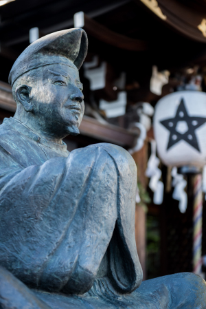 晴明神社・安倍晴明像