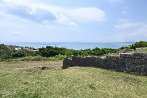 勝連城・四の郭