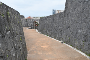 首里城・御内原脇の通路