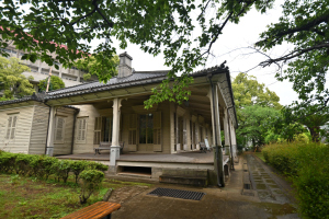 東山手十二番館