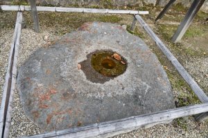 法輪寺・塔心礎