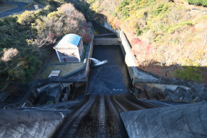 片倉ダム・利水設備室