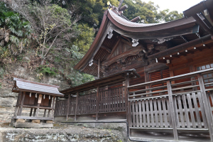 瀬戸神社・社殿