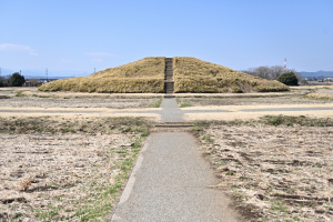 井出二子山古墳